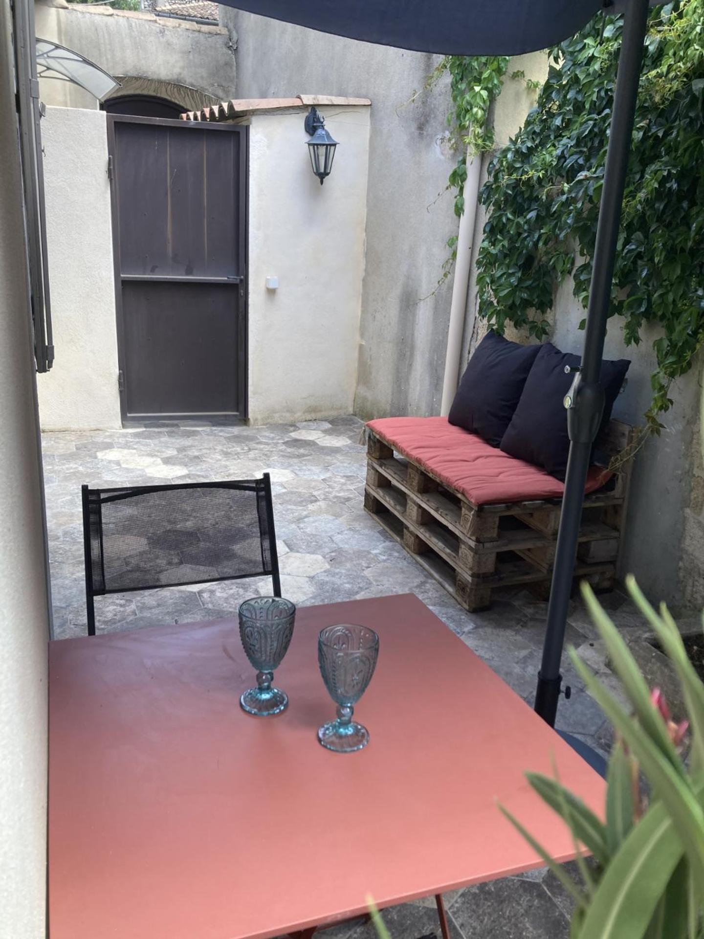 Le Studio D'Auguste- Coeur De Nimes-Chaleureux-Emplacement Ideal Eksteriør bilde